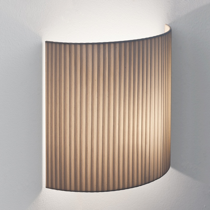 Comodin Wall Lamp by Santa and Cole Lamps